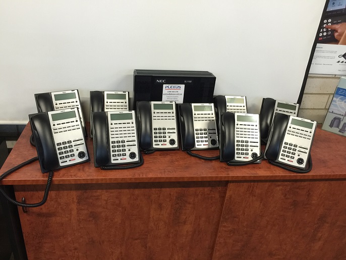 NEC SL1100 phone system with 10 handsets