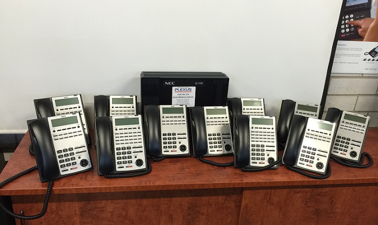 NEC SL1100 phone system with 11 handsets for SIP trunks